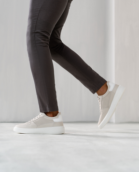 Tênis de Couro Off White Carrera